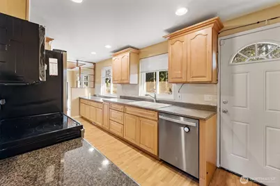 20310 5th Avenue NW, Shoreline, WA 98177 - Photo 6