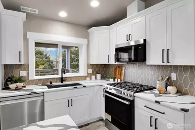 7412 284th Street NE, Arlington, WA 98223 - Photo 4