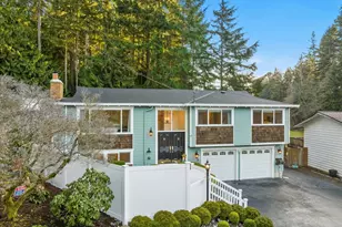 9424 235th Pl SW, Edmonds, WA 98020 - Photo 2