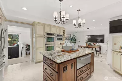 9424 235th Place SW, Edmonds, WA 98020 - Photo 10