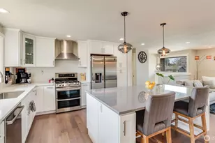 950 Anacortes Ct NE, Renton, WA 98059 - Photo 16