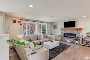 950 Anacortes Ct NE, Renton, WA 98059 - Photo 6