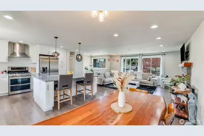 950 Anacortes Court NE, Renton, WA 98059 - Photo 18