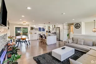 950 Anacortes Ct NE, Renton, WA 98059 - Photo 10