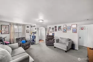 3013 19th St, Everett, WA 98201 - Photo 8