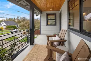 6241 38th Ave NE, Seattle, WA 98115 - Photo 2