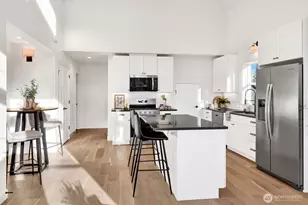 530 E Sunset Dr, Bellingham, WA 98225 - Photo 10