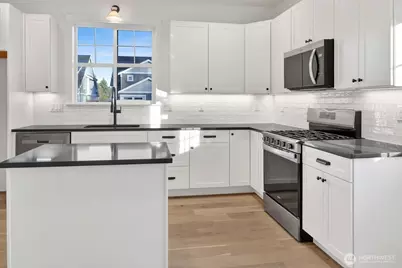 530 E Sunset Drive #14, Bellingham, WA 98225 - Photo 10