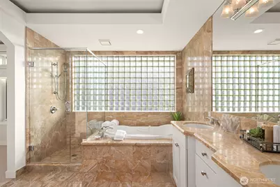 225 2nd Street S #D7, Kirkland, WA 98033 - Photo 24