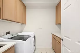 225 2nd St S, Kirkland, WA 98033 - Photo 32