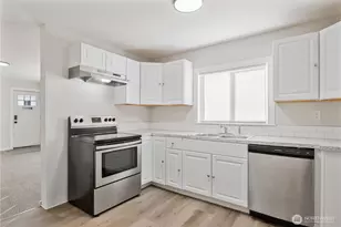 309 NW 3rd Ave, Kelso, WA 98626 - Photo 8