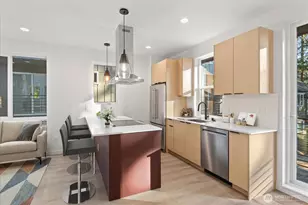 10746 Interlake Ave N, Seattle, WA 98133 - Photo 4