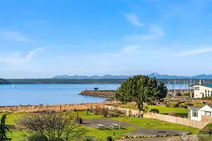 23003 Marine View Dr S, Des Moines, WA 98198 - Photo 16