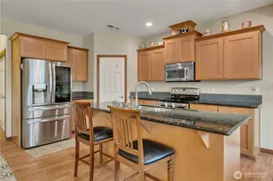 910 Boatman NW, Orting, WA 98360 - Photo 8