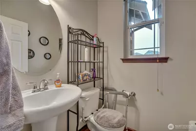 910 Boatman NW, Orting, WA 98360 - Photo 16