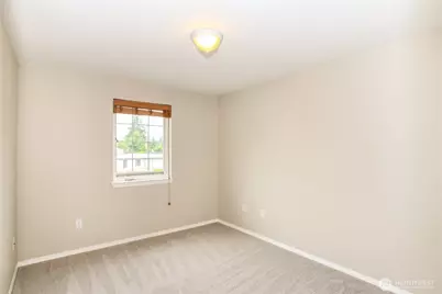 915 110th Street S, Tacoma, WA 98444 - Photo 10