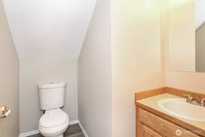 915 110th Street S, Tacoma, WA 98444 - Photo 14