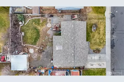 1692 S Wallace Street, Moses Lake, WA 98837 - Photo 2