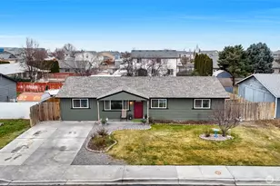 1692 S Wallace St, Moses Lake, WA 98837 - Photo 1