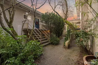 630 13th Avenue E #3, Seattle, WA 98102 - Photo 20