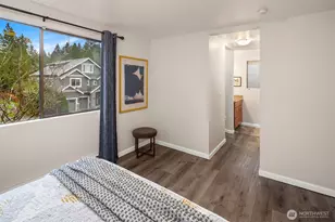 10330 SE 6th St, Bellevue, WA 98004 - Photo 18