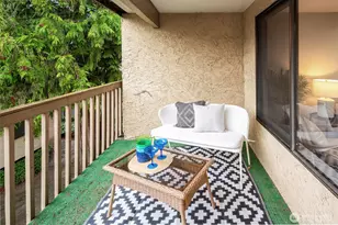 10330 SE 6th St, Bellevue, WA 98004 - Photo 12