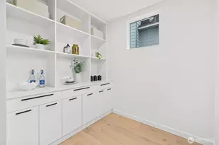 12011 36th Ave NE, Seattle, WA 98125 - Photo 10