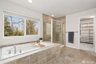 9110 NE 160th Place, Bothell, WA 98028 - Photo 20