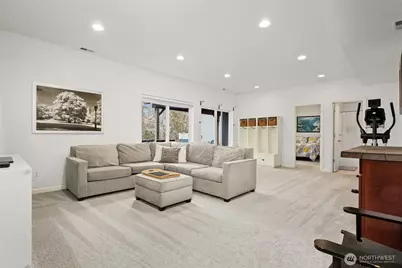 9110 NE 160th Place, Bothell, WA 98028 - Photo 28