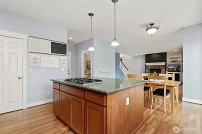 9110 NE 160th Place, Bothell, WA 98028 - Photo 16