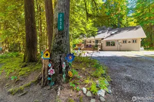 7036 Rainier Way, Glacier, WA 98244 - Photo 2