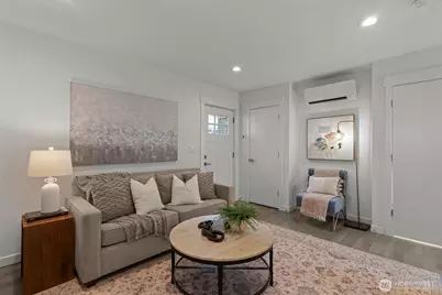 712 NW 95th Street, Seattle, WA 98117 - Photo 4