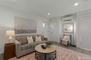 712 NW 95th St, Seattle, WA 98117 - Photo 4