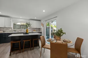 712 NW 95th St, Seattle, WA 98117 - Photo 6