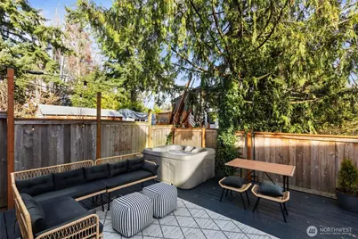 712 NW 95th Street, Seattle, WA 98117 - Photo 32