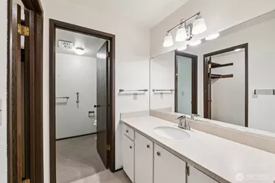 17918 23rd Lane NE F#201, Shoreline, WA 98155 - Photo 14