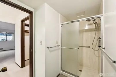 17918 23rd Lane NE F#201, Shoreline, WA 98155 - Photo 16