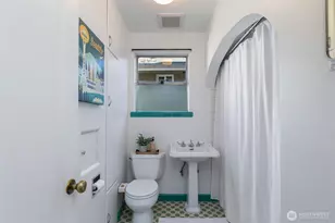 1323 Sturgus Ave S, Seattle, WA 98144 - Photo 10