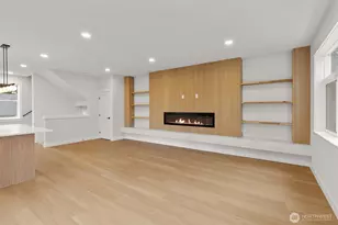 14308 Roslyn Pl N, Seattle, WA 98133 - Photo 8