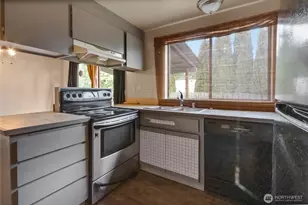 10214 8th Ave S, Tacoma, WA 98444 - Photo 4