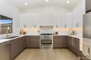 6710 N Parkview Ln, Tacoma, WA 98407 - Photo 12