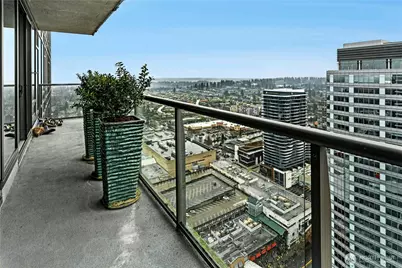 650 Bellevue Way NE #3705, Bellevue, WA 98004 - Photo 32