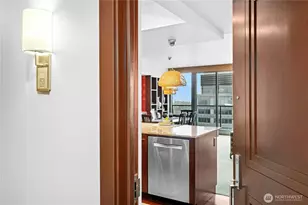 650 Bellevue Way NE, Bellevue, WA 98004 - Photo 4