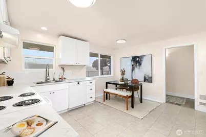 1301 Edmonds Avenue NE, Renton, WA 98056 - Photo 10