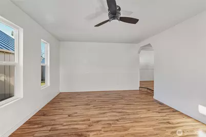 771 NE McBride Court, Castle Rock, WA 98611 - Photo 6