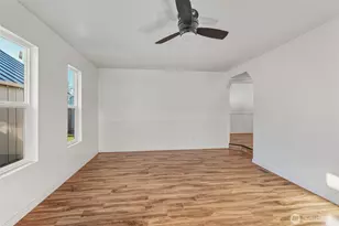 771 NE McBride Ct, Castle Rock, WA 98611 - Photo 6