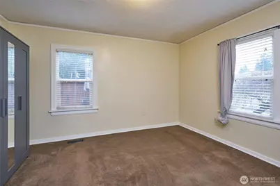 119 S 64th Street, Tacoma, WA 98408 - Photo 4