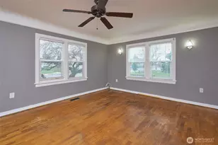 119 S 64th St, Tacoma, WA 98408 - Photo 6