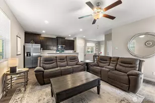 603 Bondgard Ave E, Enumclaw, WA 98022 - Photo 4