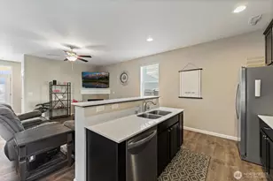 603 Bondgard Ave E, Enumclaw, WA 98022 - Photo 8